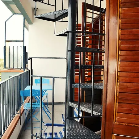 度假居 Holiday House