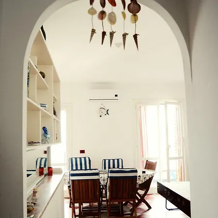 Holiday House 度假居 勒托阳尼